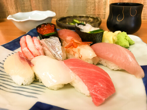 富山駅前 さかな屋 撰鮮 さかな屋のにぎり寿司